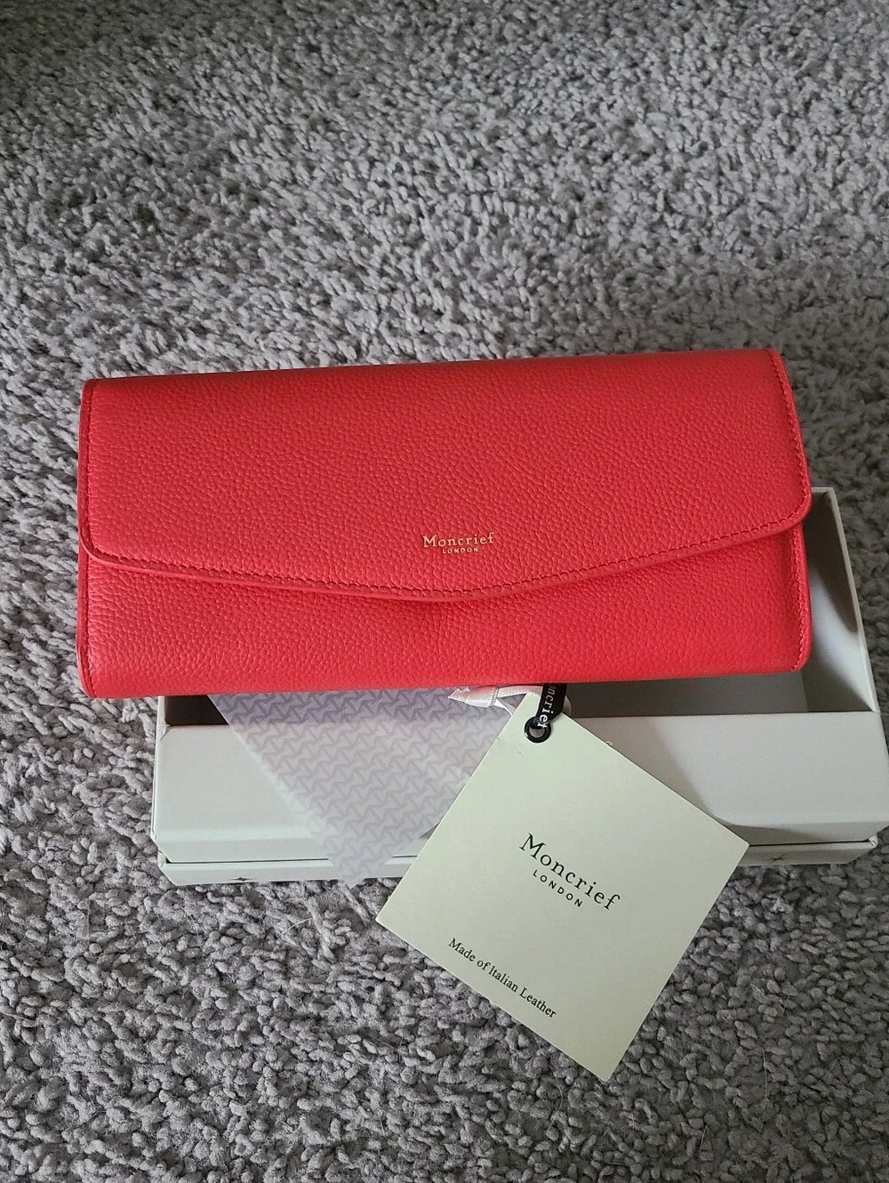 NWT Moncrief London Tillie Wallet